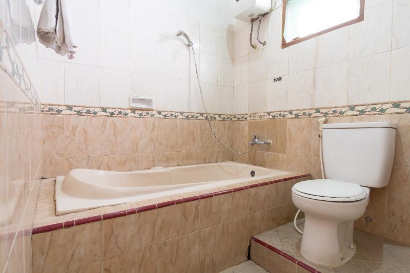 Oyo 1030 Hotel Bumi Asih Medan Kültér fotó